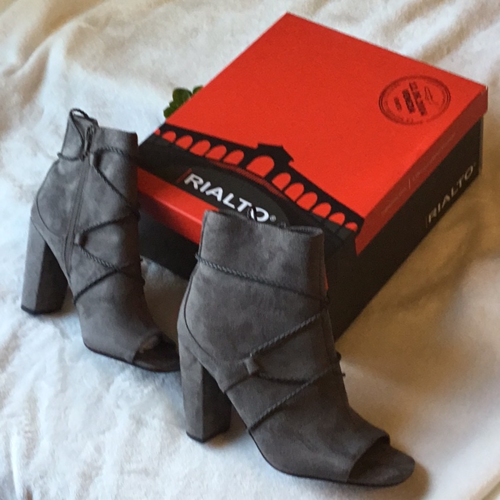 💥SOLD!Rialto Milan Suede Peep toe Booties - Picture 5 of 7